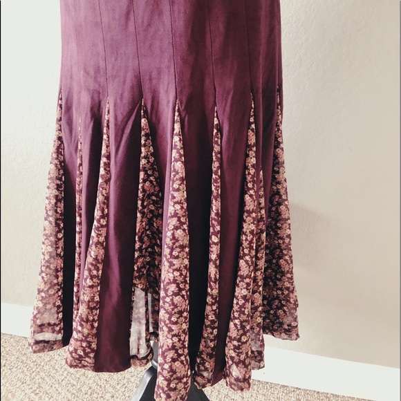 Skirt NWT - Picture 2 of 3